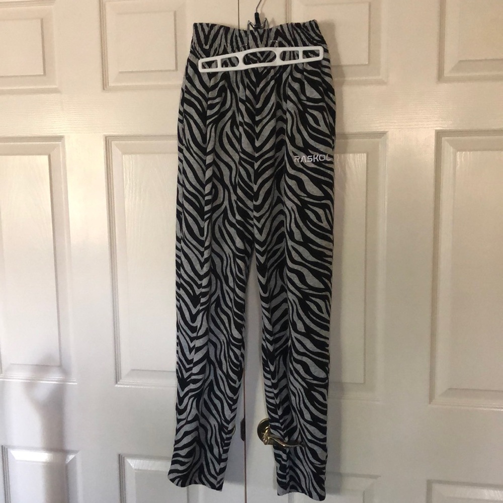 Never worn Raskol dump covers